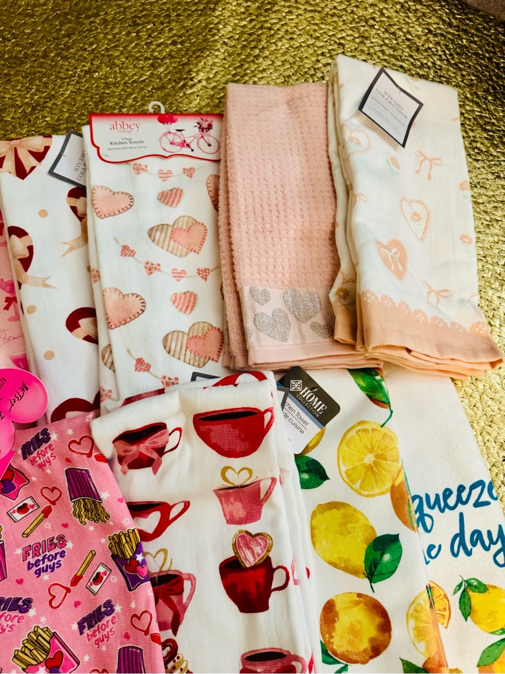 Kitchen Towels Pink / yellow Assorted Designs - Picture 8 of 10